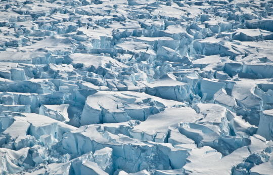 남극 빙하의 크레바스