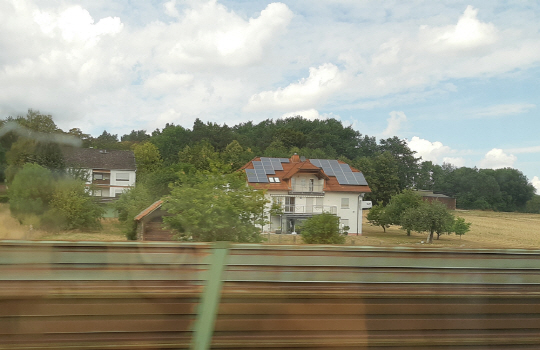 독일 가정지붕 태양광패널