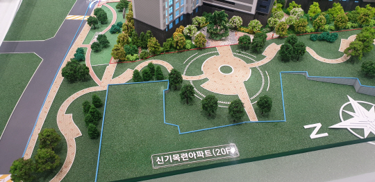 견본