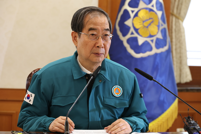 의사 집단행동 중대본 회의에서 발언하는 한덕수 국무총리