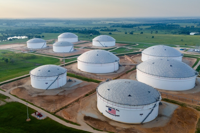 US-GLOBAL-MARKET-COULD-SEE-'STAGGERING'-OIL-GLUT-BY-END-OF-DECAD