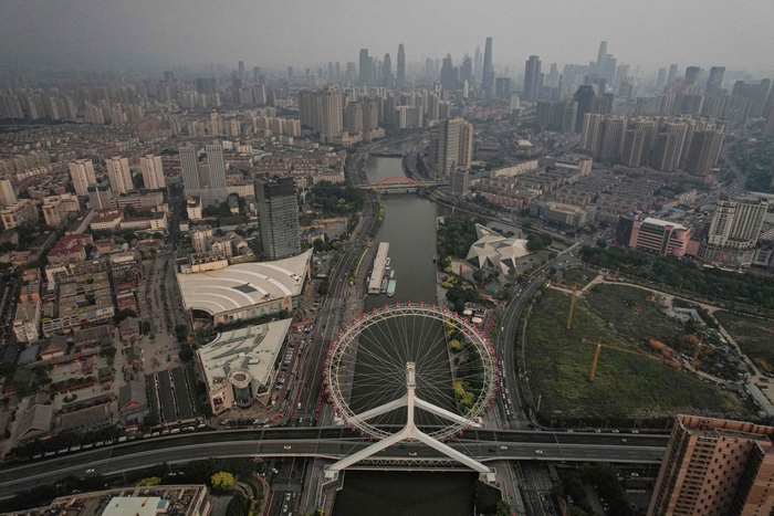 CHINA-ECONOMY-POLITICS