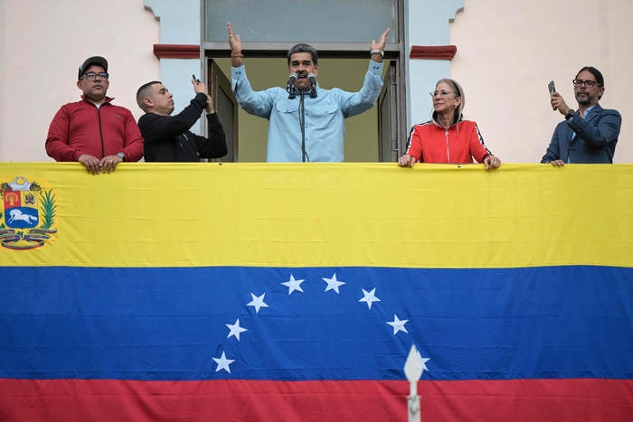 TOPSHOT-VENEZUELA-POLITICS-ELECTION-MADURO