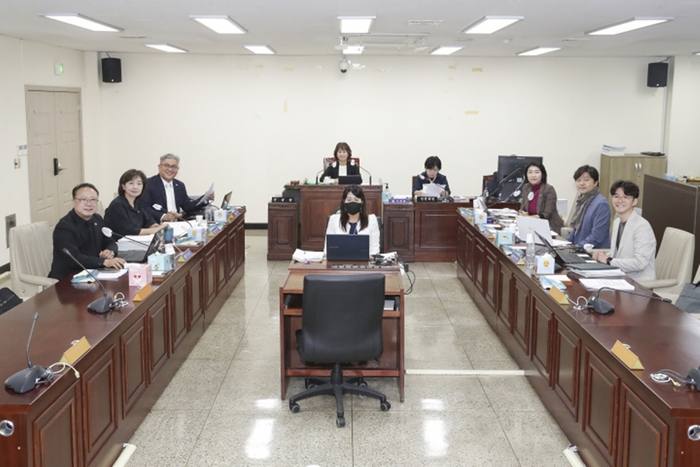고양특례시의회 환경경제위원회 '2024년도 행정사무감사' 실시