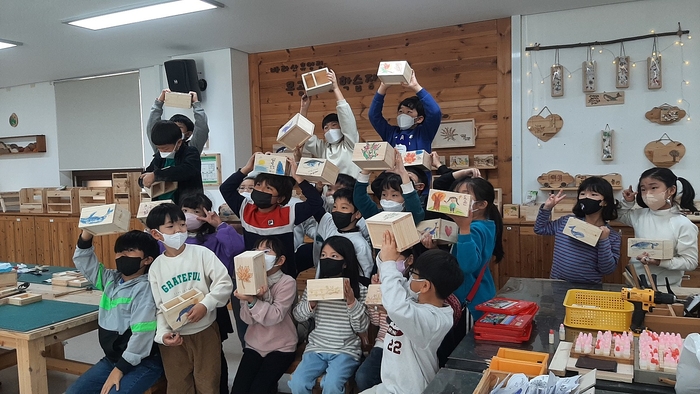 의왕시 2025년 바라산자연휴양림 목공체험 현장