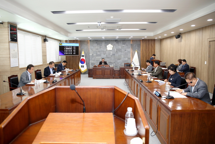 영광군의회, 대학생 등록금·원전방폐물처리시설 등 간담회 개최