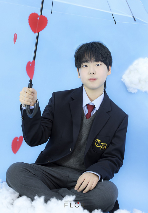키즈모델 이서진·최재윤, 봄의 설렘 담은 '플로르 2025 NEW SEMESTER' 화보 공개