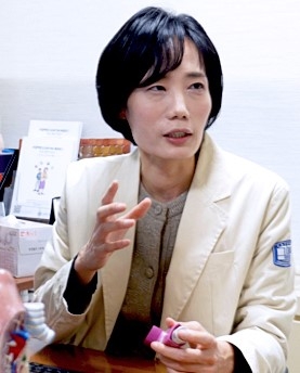 서울성모병원 이화영 교수가 천식 치료의 약물요법에 대해 설명하고 있다. 사진=서울성모병원