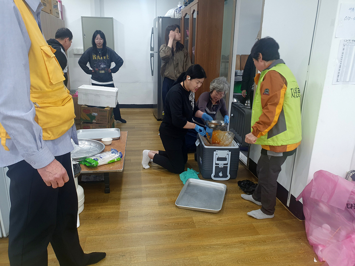 안동시청 구내식당 사랑의 배식 봉사활동 실시
