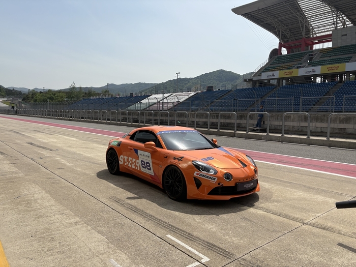알핀 A110S. 사진=이찬우 기자