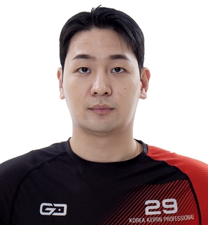 김정우 경륜선수(29기, B1, 동서울)