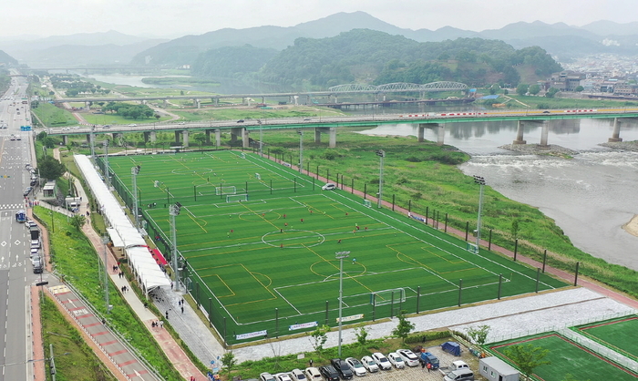 쌍신종합체육공원 축구장