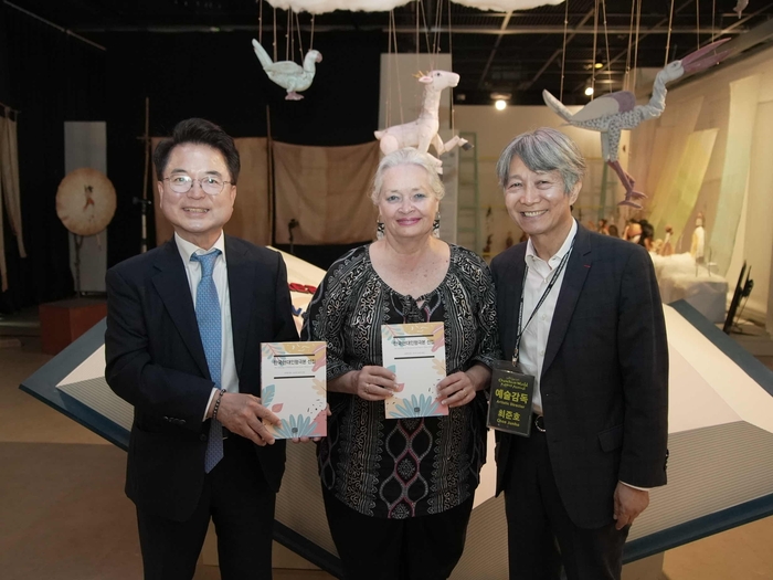 춘천시와 유니마 본부 환담