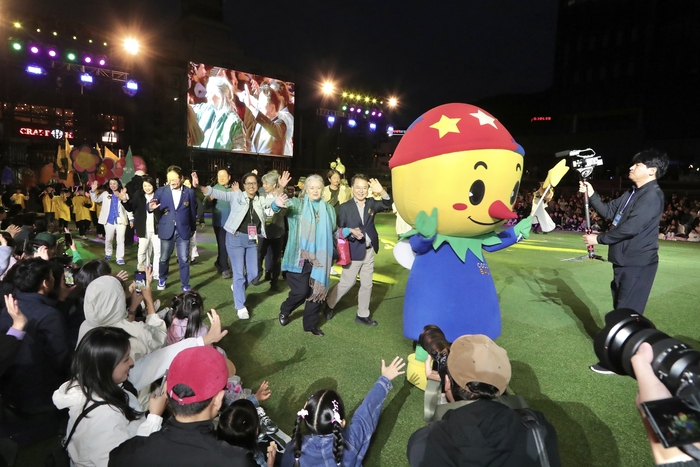 퍼펫 카니발 퍼레이드