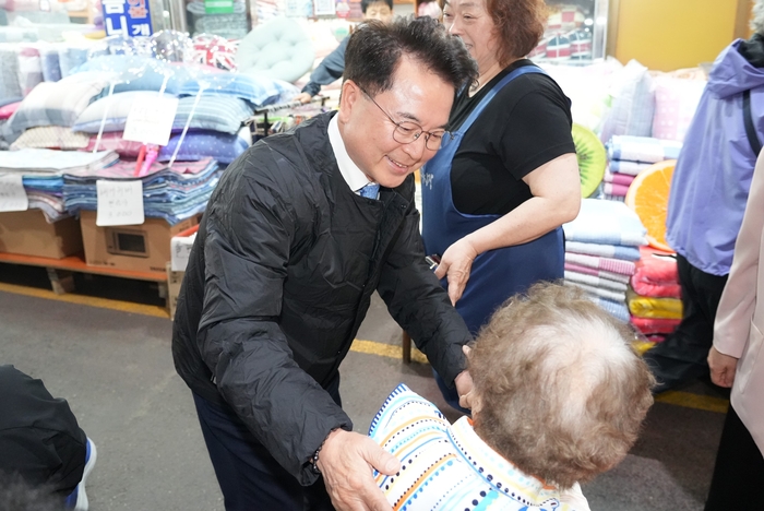 후평어울야시장 현장 행보