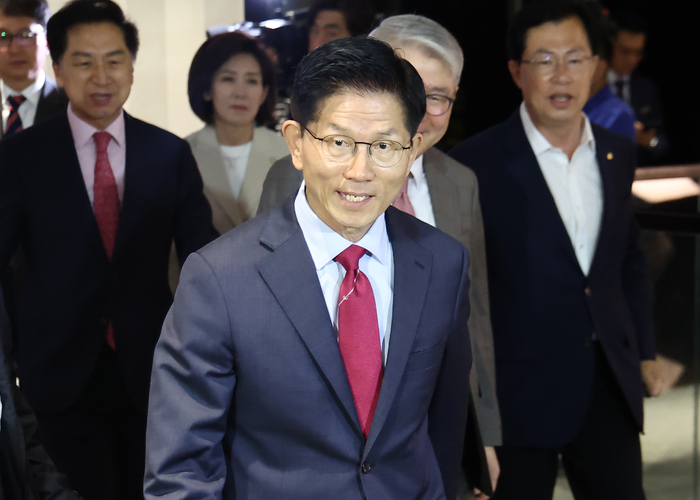 김문수 후보, 국가와 민족을 위한 조찬기도회 참석