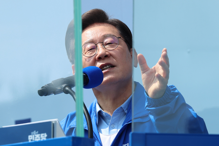 지지 호소하는 이재명 후보