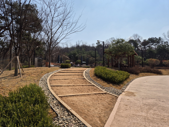 고양특례시 2024년 탄현공원 산책로 준공 완료