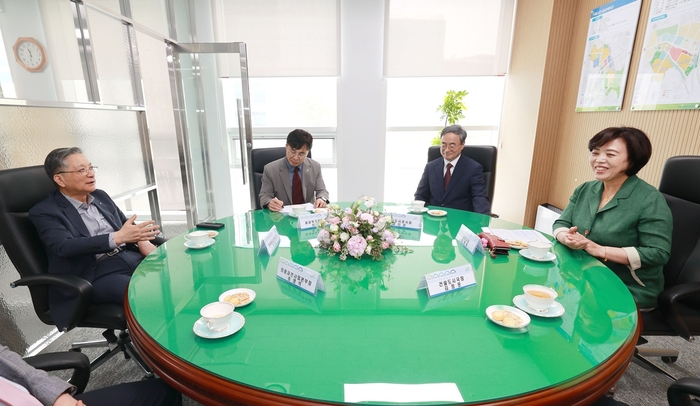 신계용 과천시장-이한준 한국토지주택공사(LH) 사장 2일 현안 논의
