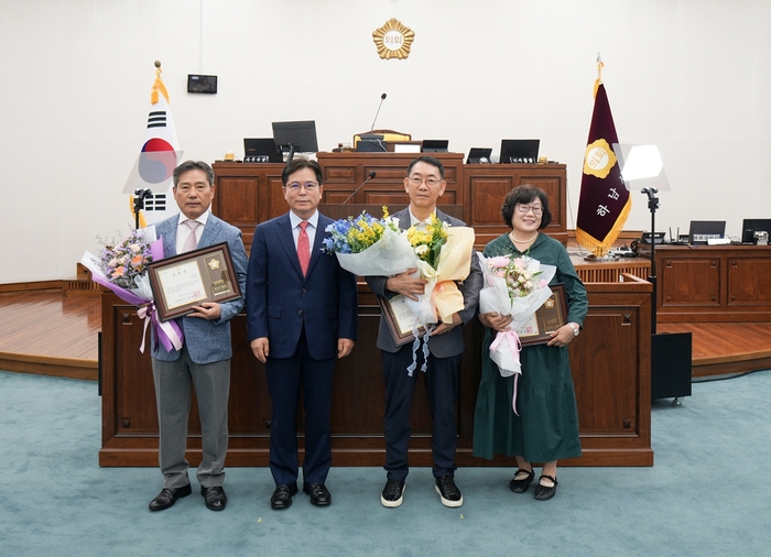 하남시의회 제340회 정례회에서 '2025년 2분기 모범시민상' 수상자 표창 수여