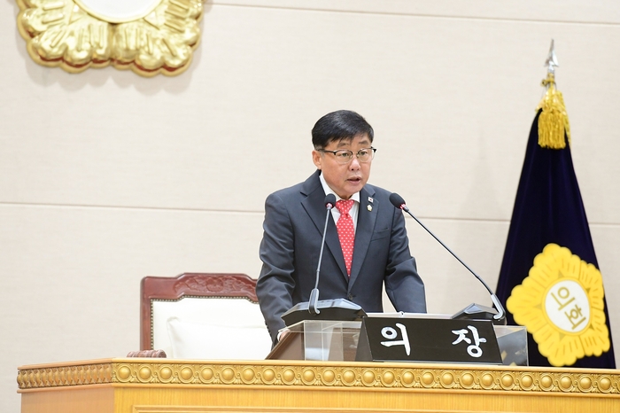 윤창철 양주시의회 의장 2일 제378회 정례회 제1차 본회의 주재