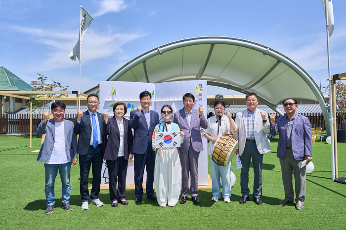 깃발 든 책의 기수, 전주책쾌 역대급 인파로 성황리 마무리