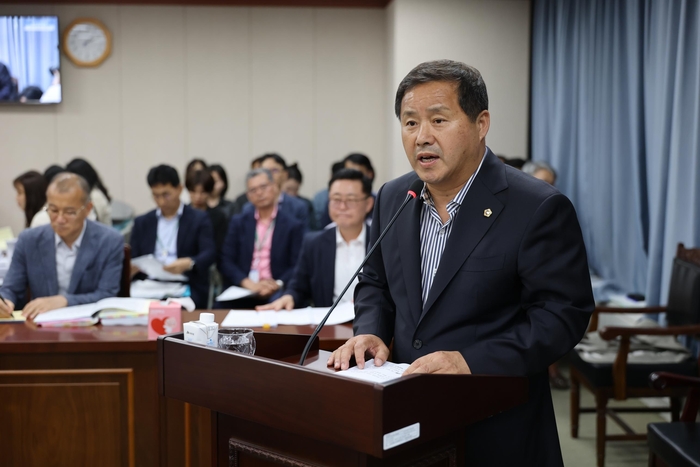 군말없이 정부 수산 정책 도맡아 온 '어촌계장' 책임수당 줘야