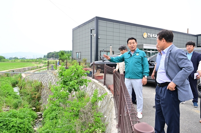 백영현 포천시장 13일 한울제과-㈜세진케미칼 방문
