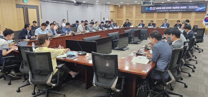 국회의원회관 제2세미나실에서 개최된 'K-조선 글로벌 미래 초격차 기술 확보 토론회' 현장. 사진=박규빈 기자