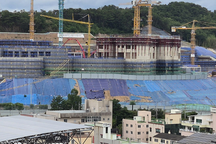 포항 아파트 공사 현장