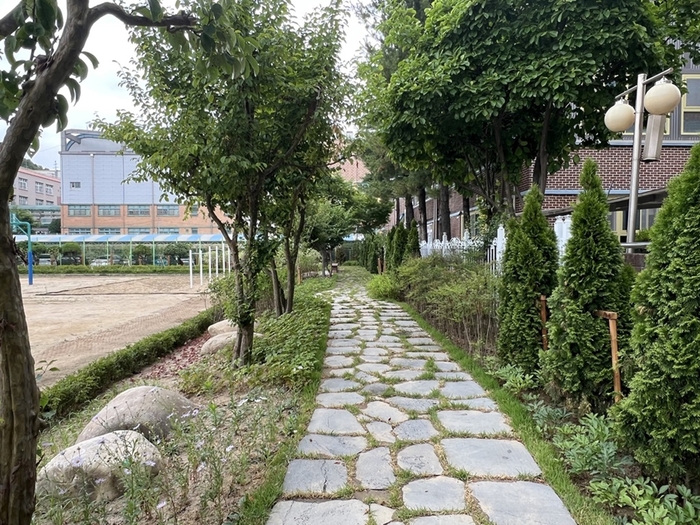 안양시 대안여중 학교숲