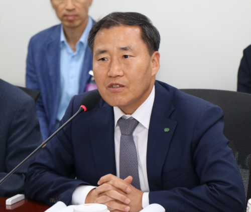 정병수 한국수력원자력 그린사업본부 수력처장이 '제3회 양수발전 국회 세미나'에 토론에 참석, 발언하고 있다. 사진= 유병욱 기자