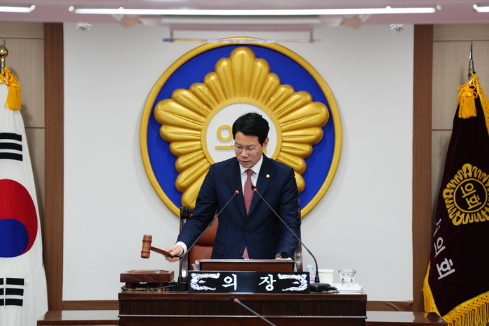 임종훈 포천시의회 의장 25일 제186회 정례회 폐회 선언