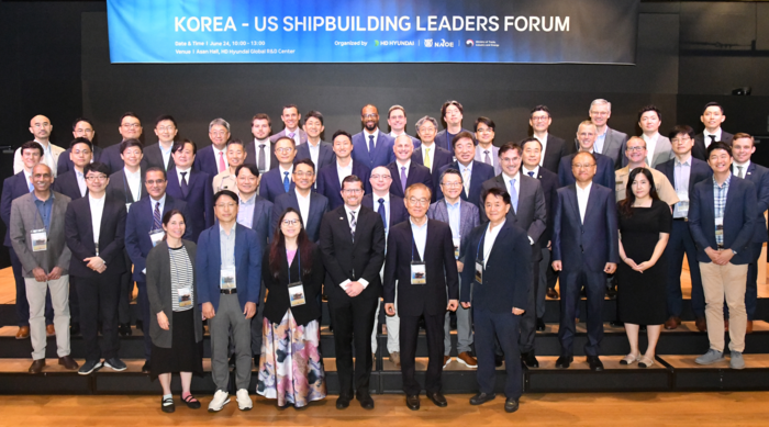 지난 24일 경기도 성남시 판교동 소재 HD현대 글로벌 R&D 센터에서 열린 '한·미 조선 협력 전문가 포럼(Korea-US Shipbuilding Leaders Forum)'에서 양국 정부 관