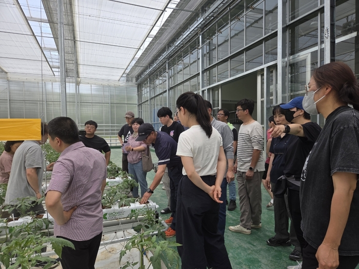 첨단 ICT 기반의 지속 가능한 농업 실현