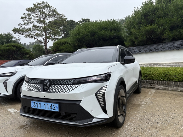 르노 세닉 E-Tech. 사진=이찬우 기자