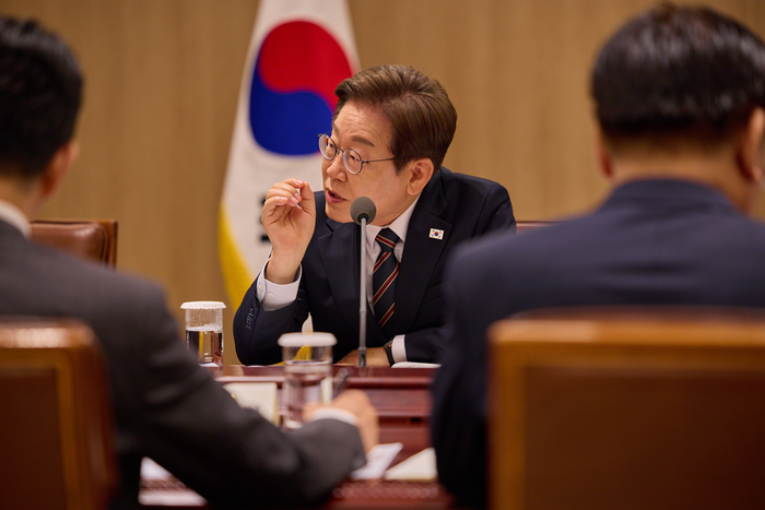 이재명 대통령, 비상경제점검 2차 TF 회의