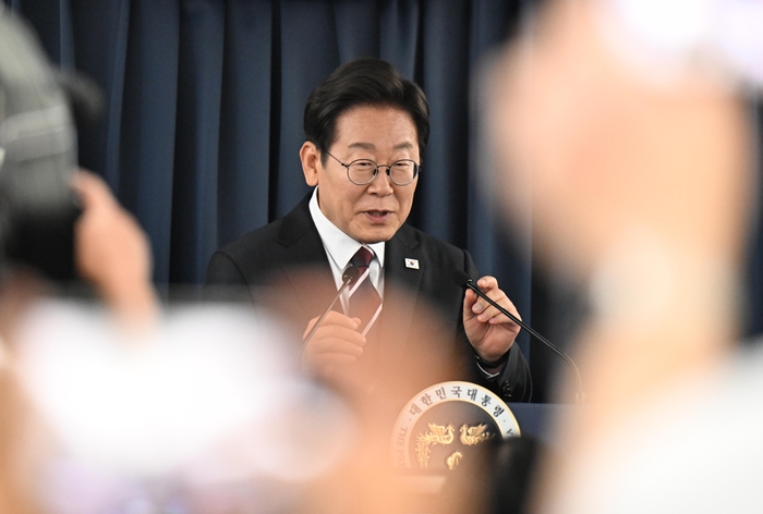 이재명 대통령, 기내 기자간담회