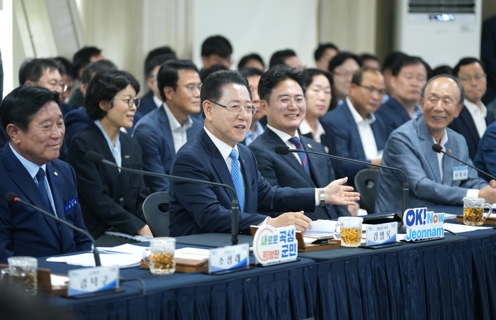 김영록 지사, 친환경 농산물 재배농가와 현장 소통