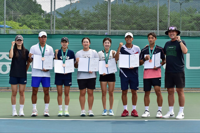 안동시청 테니스선수단 대한테니스협회장배 혼합복식 우승 포함 전원 메달 획득