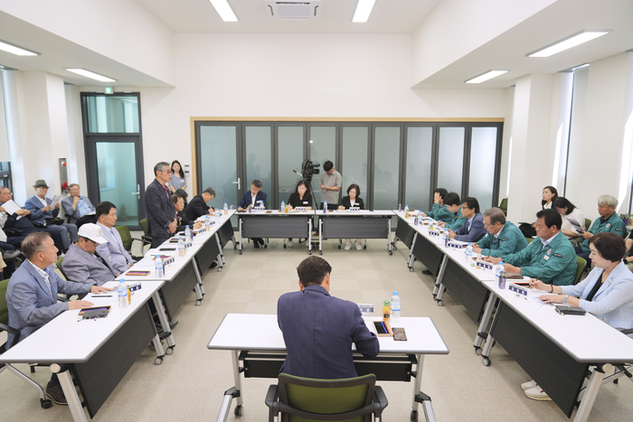안동시의회, 신축 보훈회관 점검