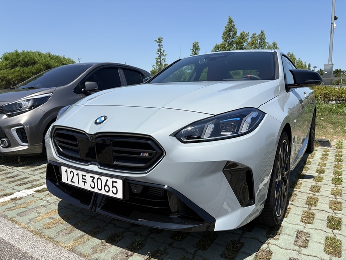 BMW M235 xDrive 그란 쿠페.