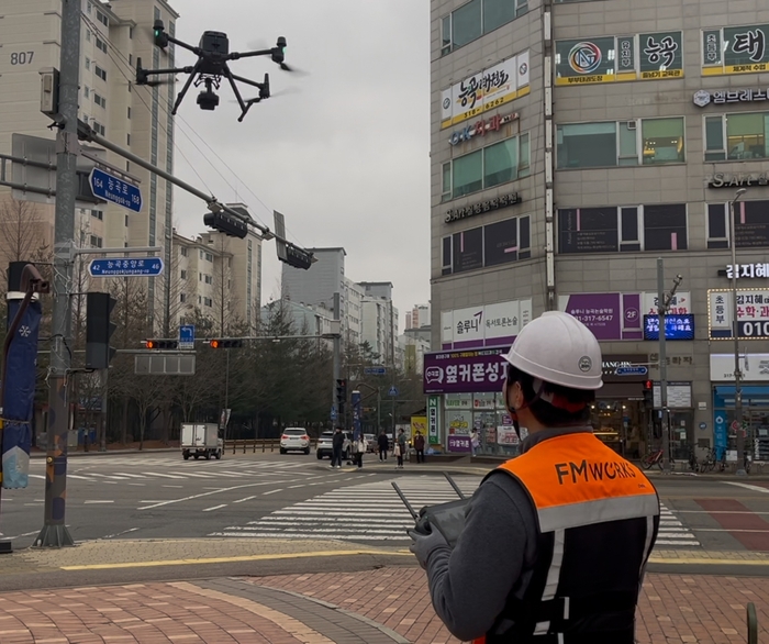 시흥시 세계 최초로 드론과 인공지능(AI) 결합한 옥외광고물 안전점검 실증 진행