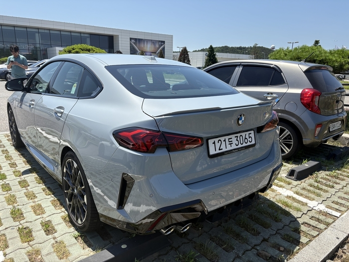 BMW M235 xDrive 그란 쿠페.