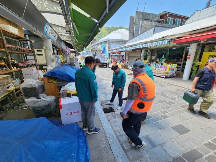 우수관 및 빗물받이 준설 사업장 점검