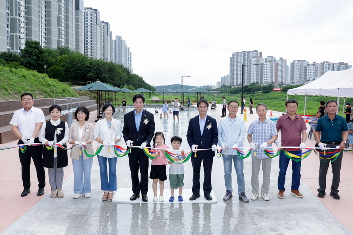 고양특례시 14일 '창릉천 발물놀이터' 개장식 개최