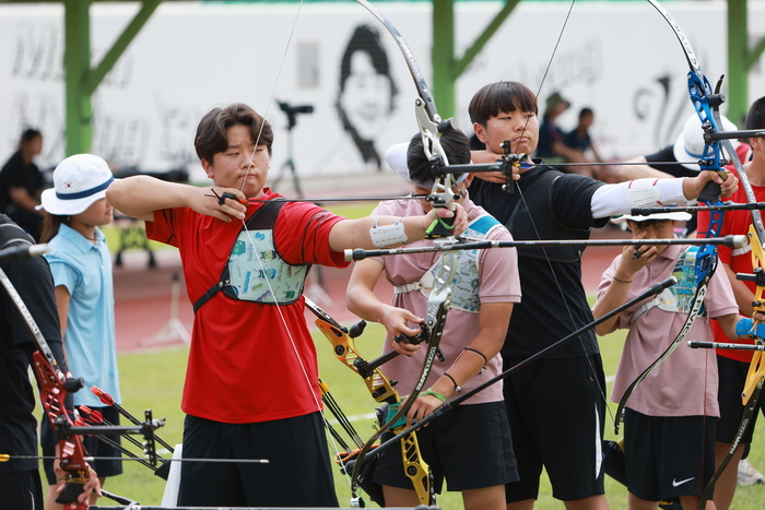제52회 한국중고연맹회장기대회 및 제51회 문화체육관광부장관기 대회 개막