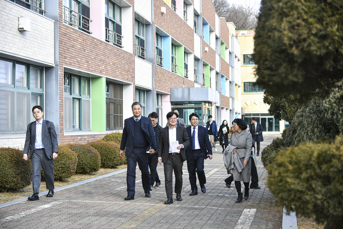 김병수 김포시장 교육 현장 둘러보며 개선 사항 점검