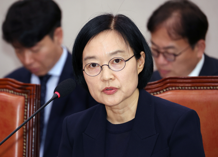 답변하는 한성숙 후보자