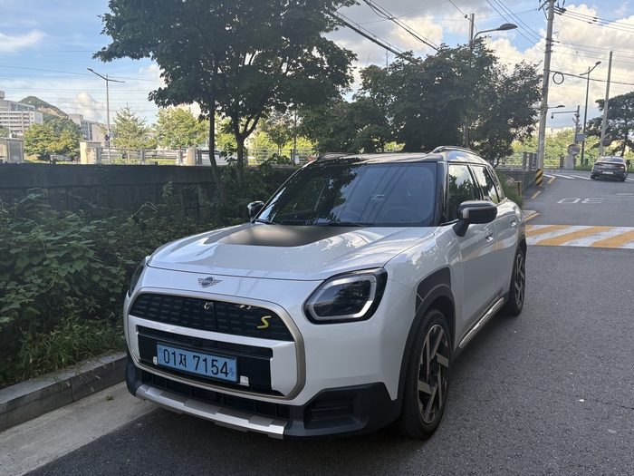 올-일렉트릭 MINI 컨트리맨. 사진=이찬우 기자